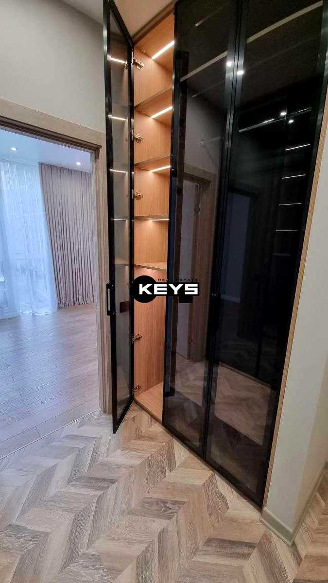 1875226347998123