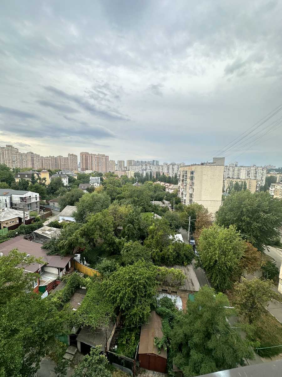 1875226851832289
