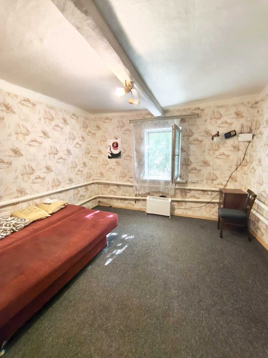 1875228968589870