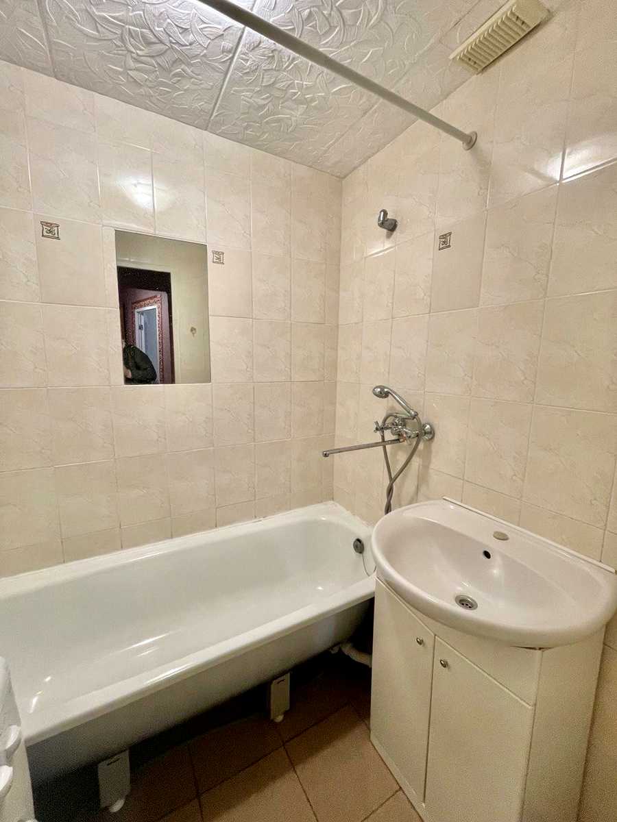 1875230543597380
