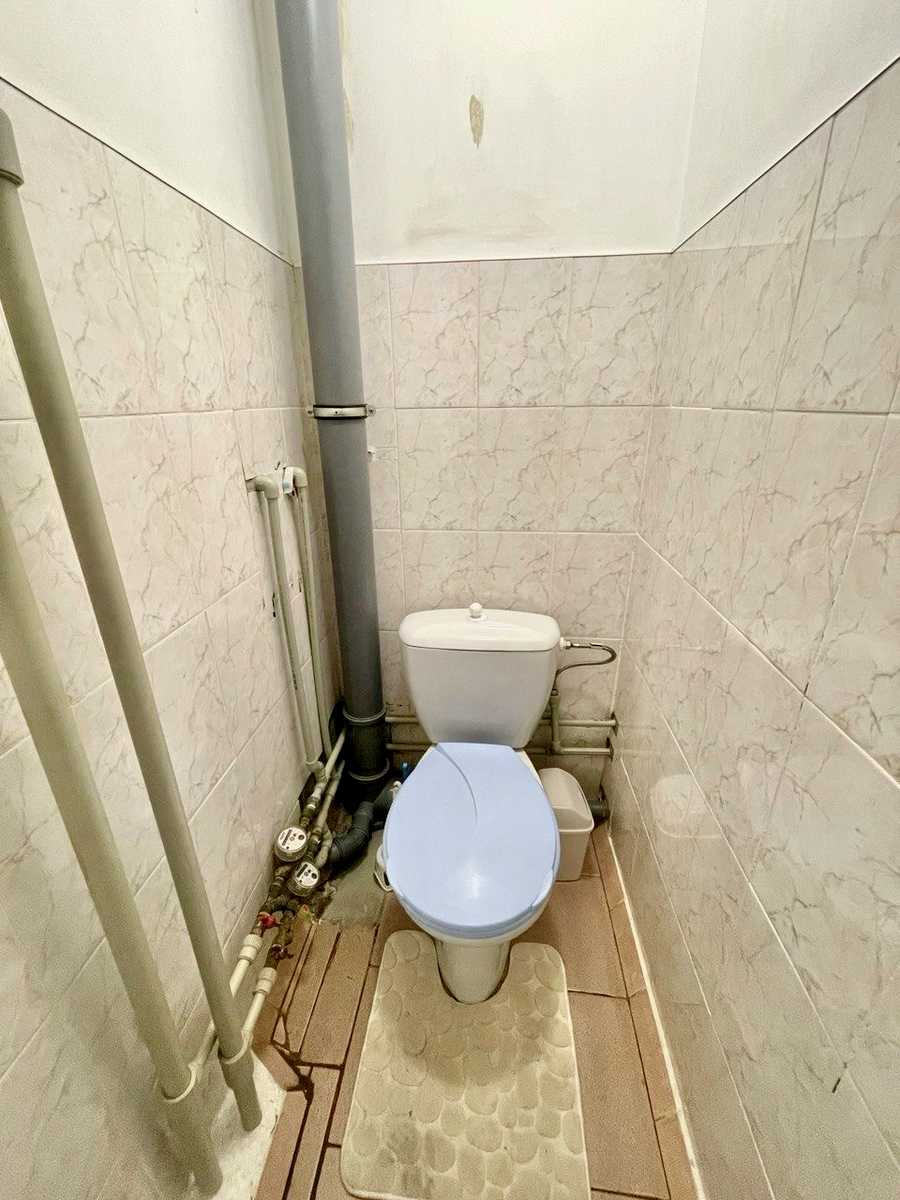 1875230543598125