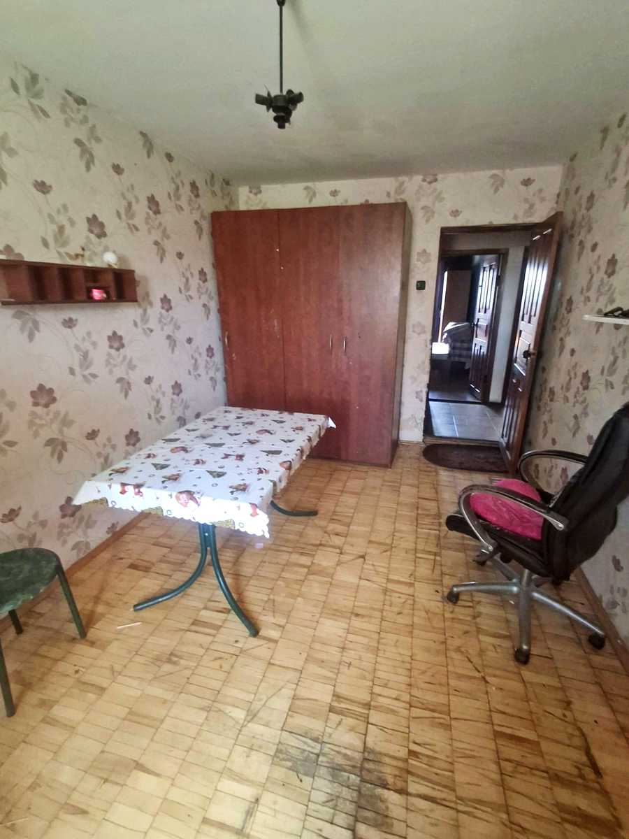 1875230654125319