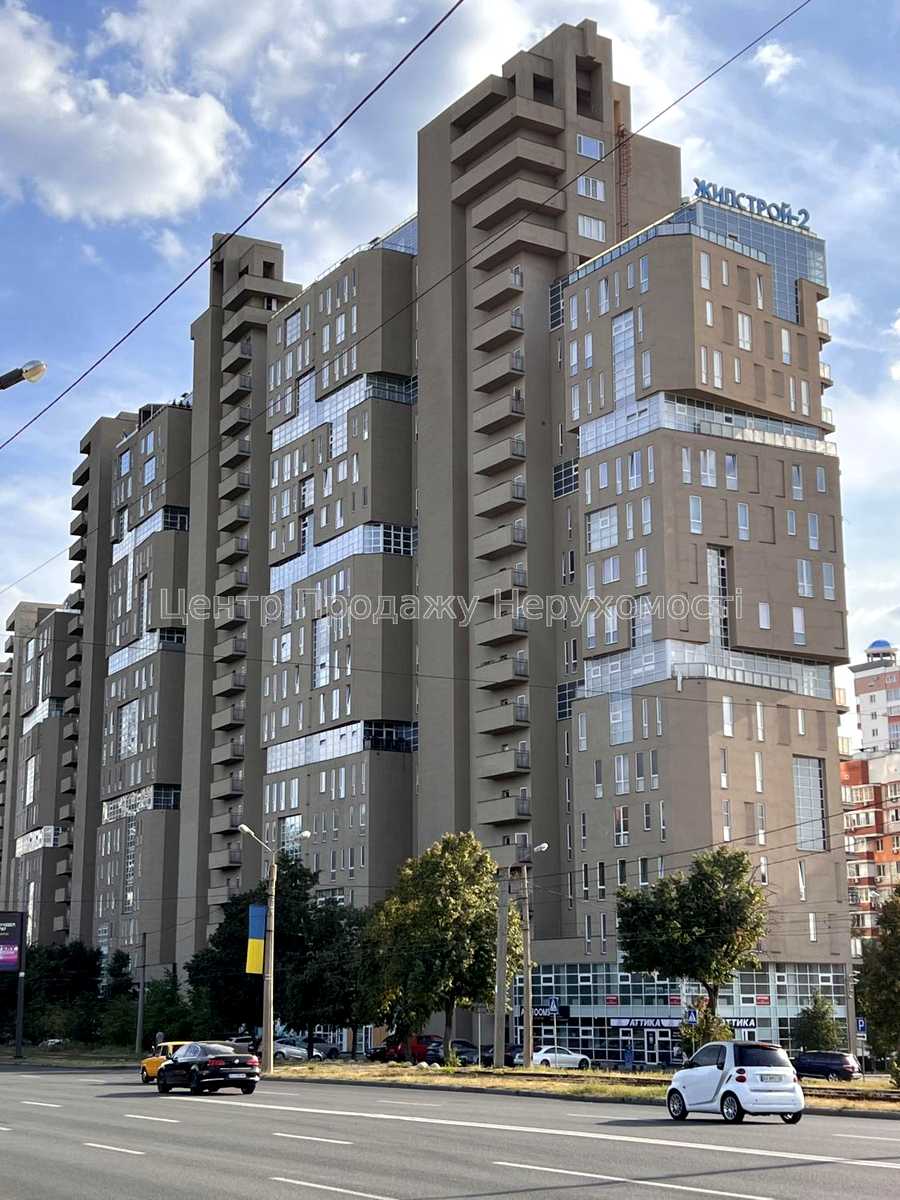 1875231908060695