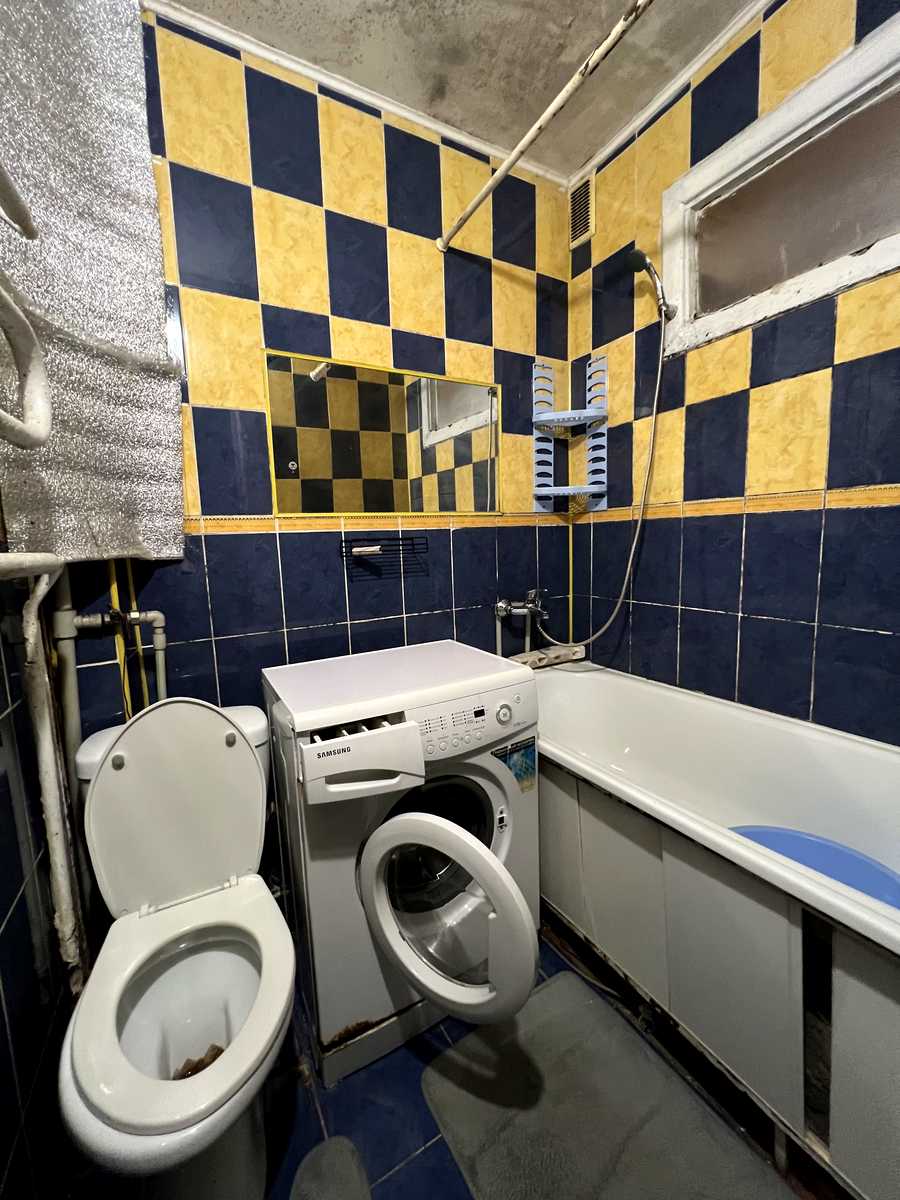 1875232328697851