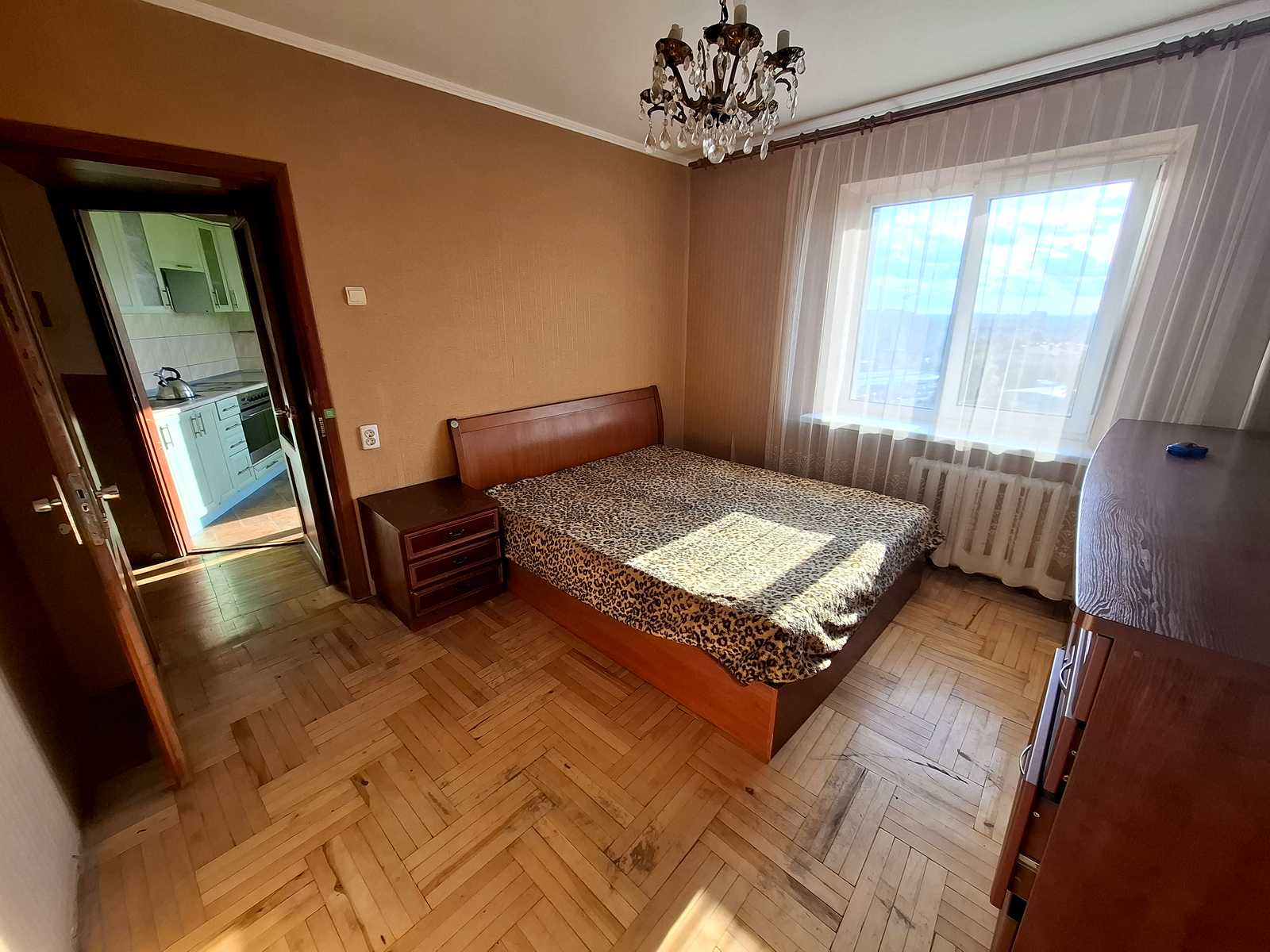 1875241077462403