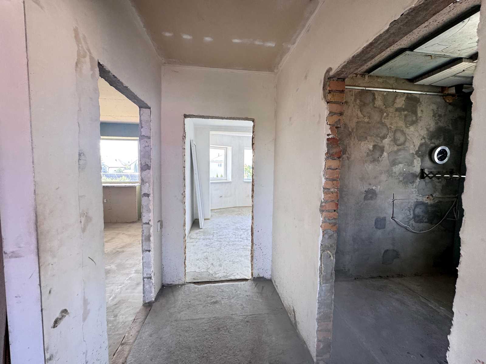1875246581728798
