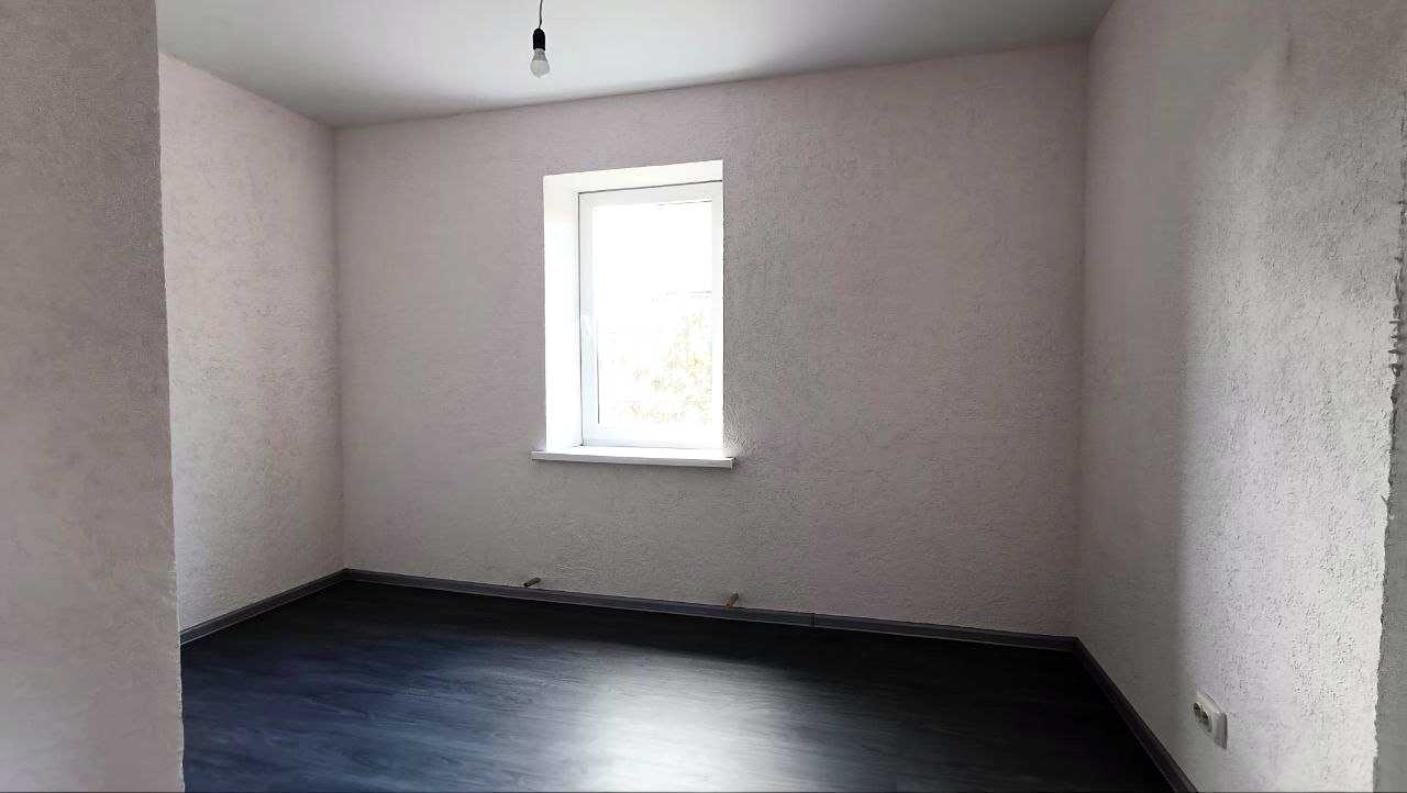 1875250683080209