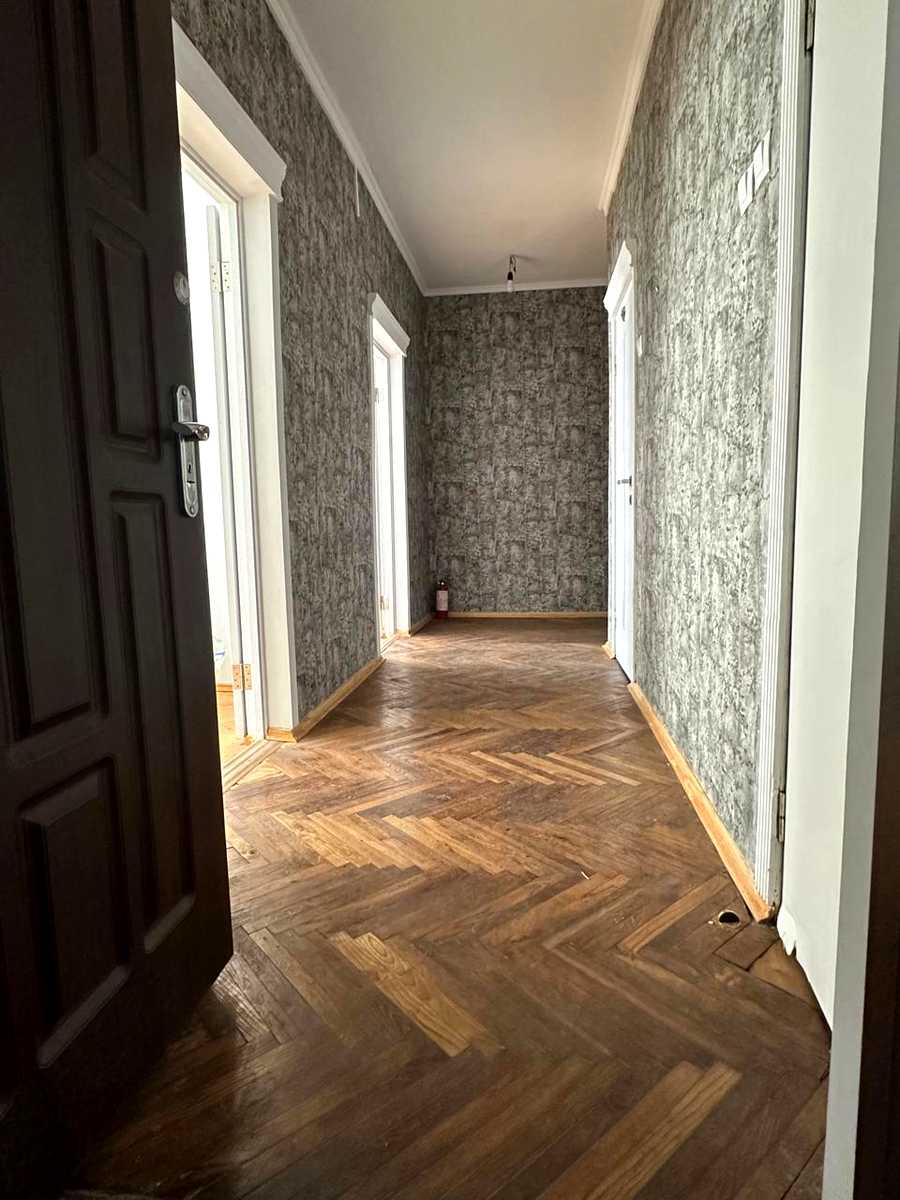 1875253127502913