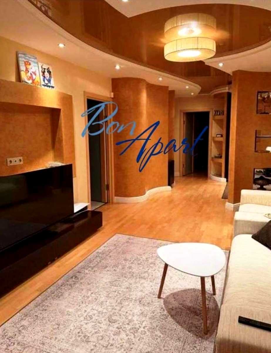 1875255244385412