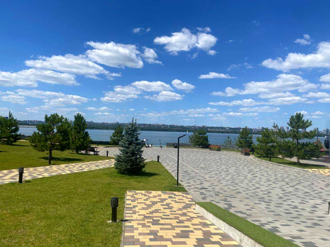 1875290454854215