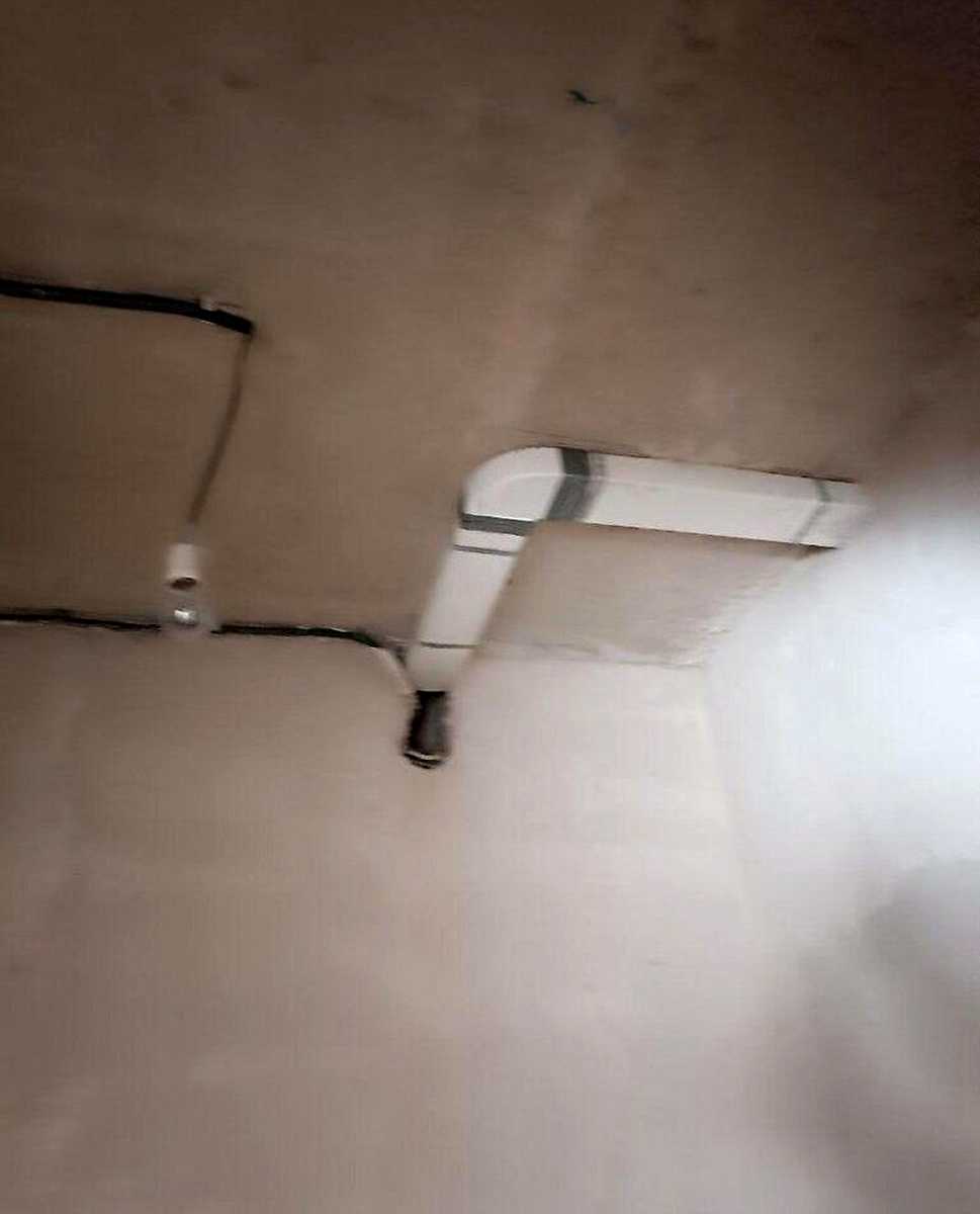 1875293787370300
