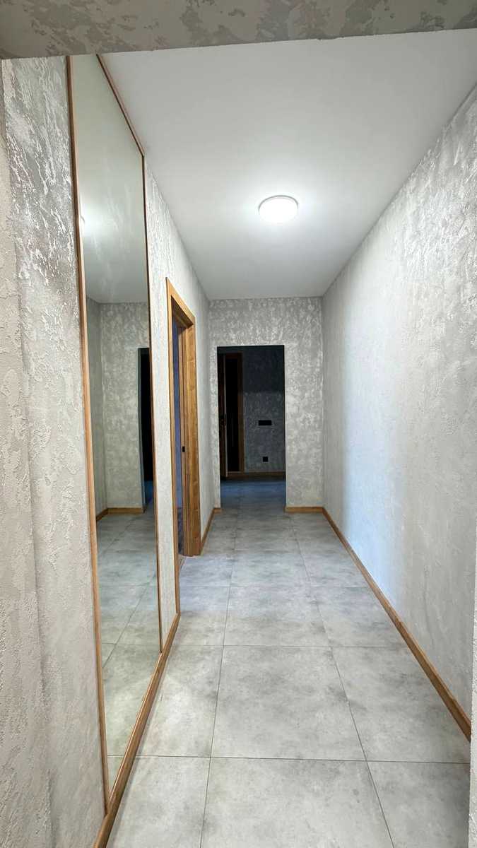 1875293859795361