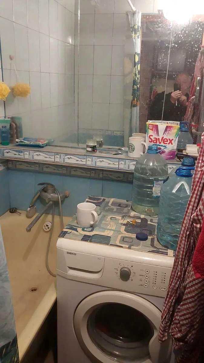 1875293872084301