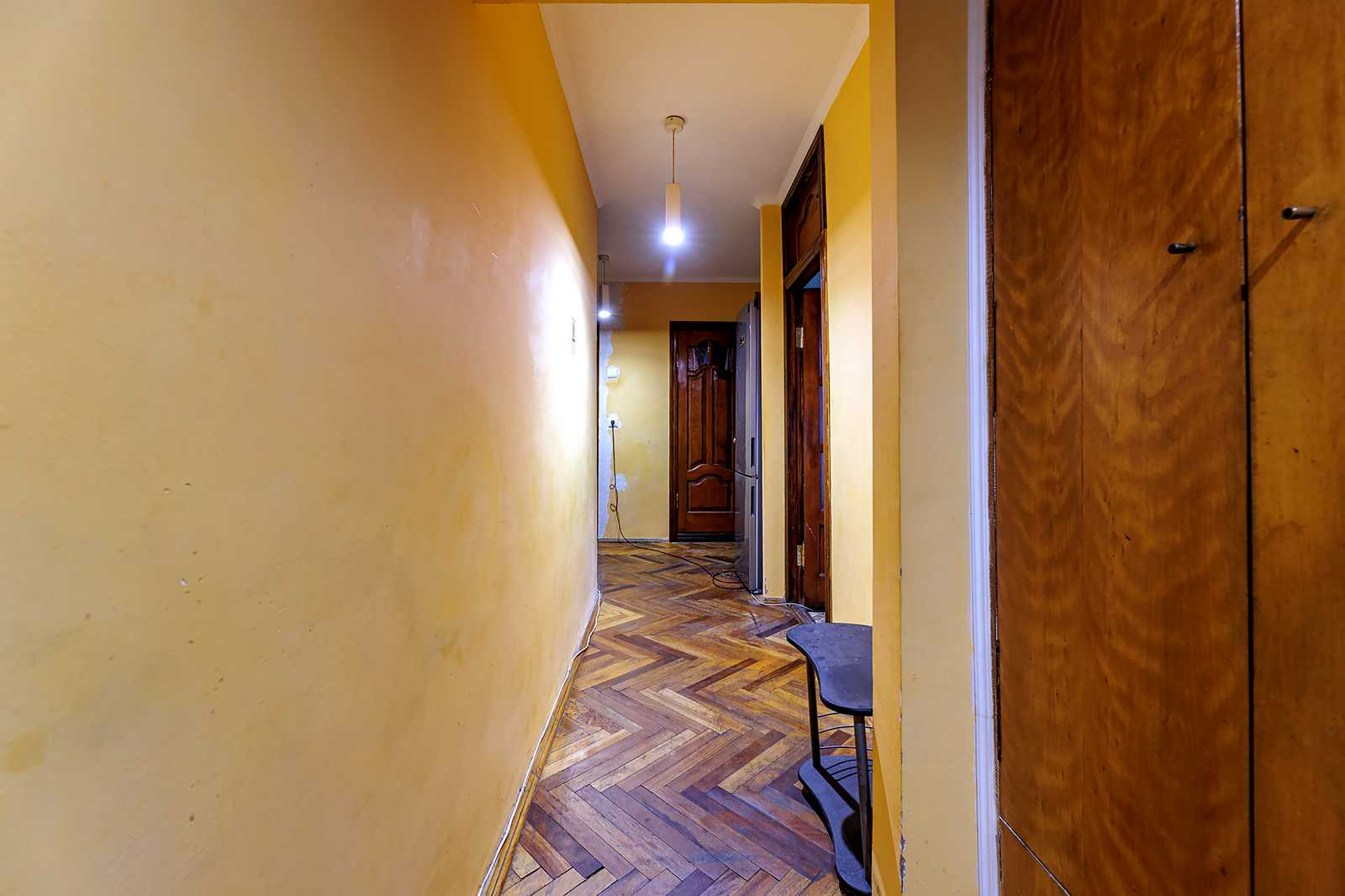 1875294367847962