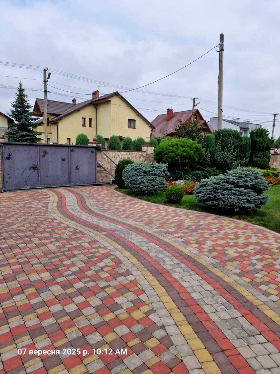 1875294829850990