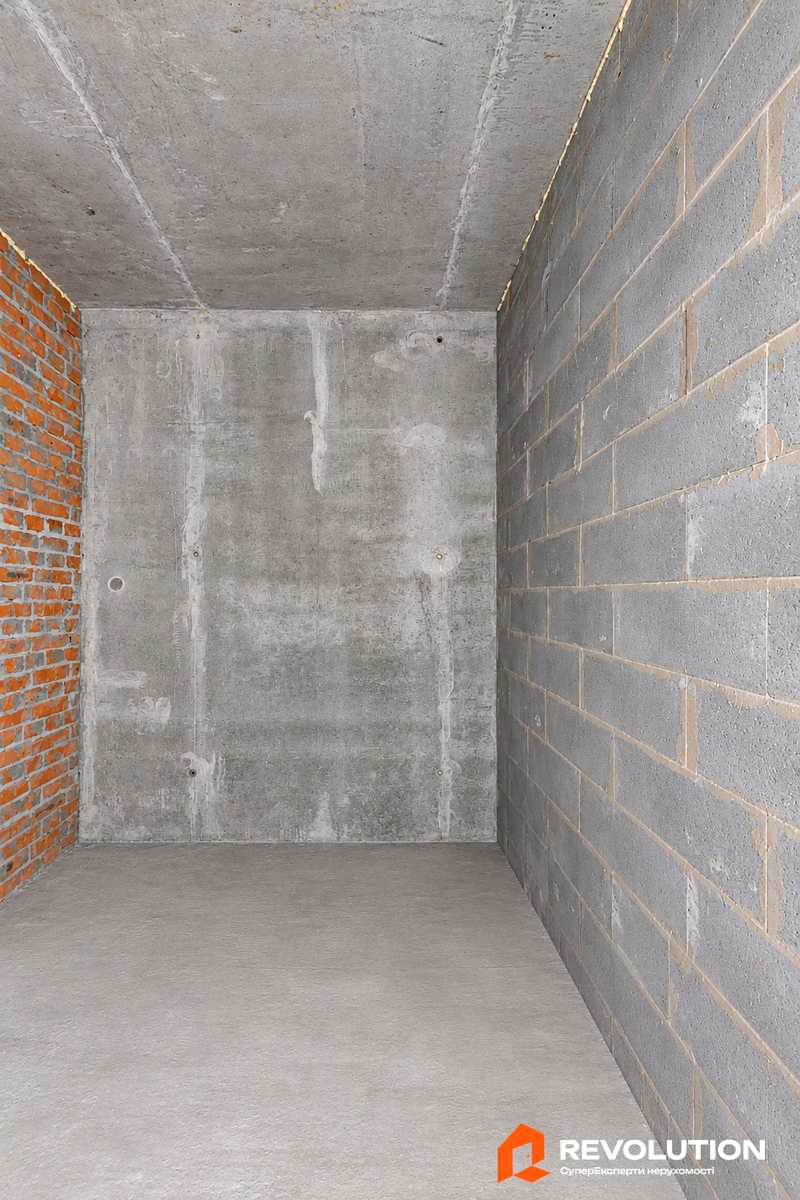 1875295061402357