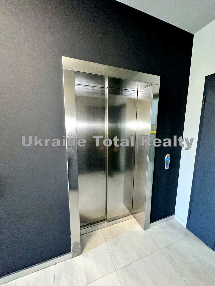 1875298453333369