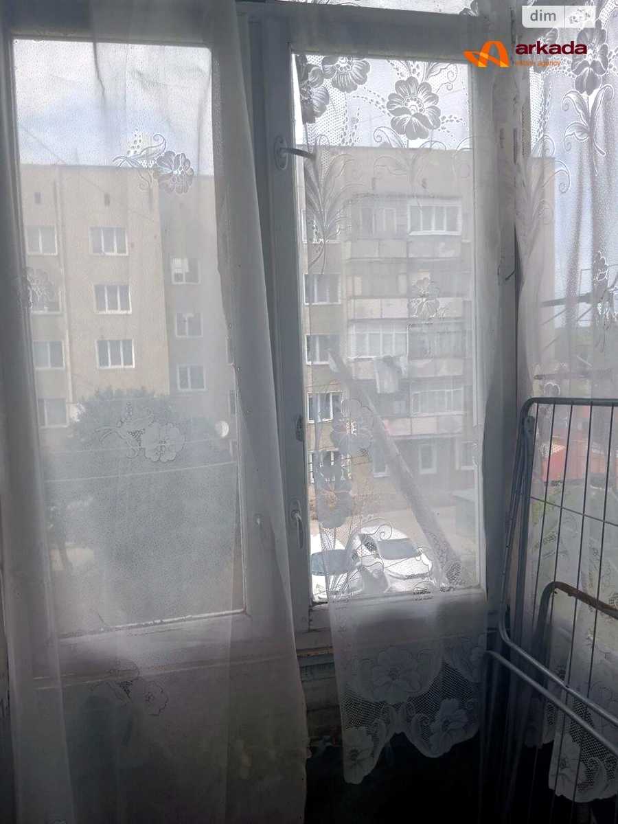 1875298823103657