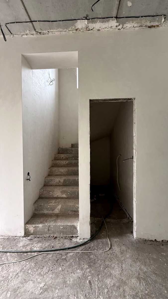 1875298963211070