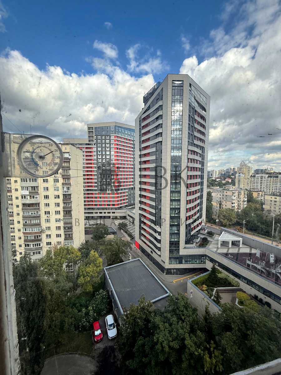 1875299726360065