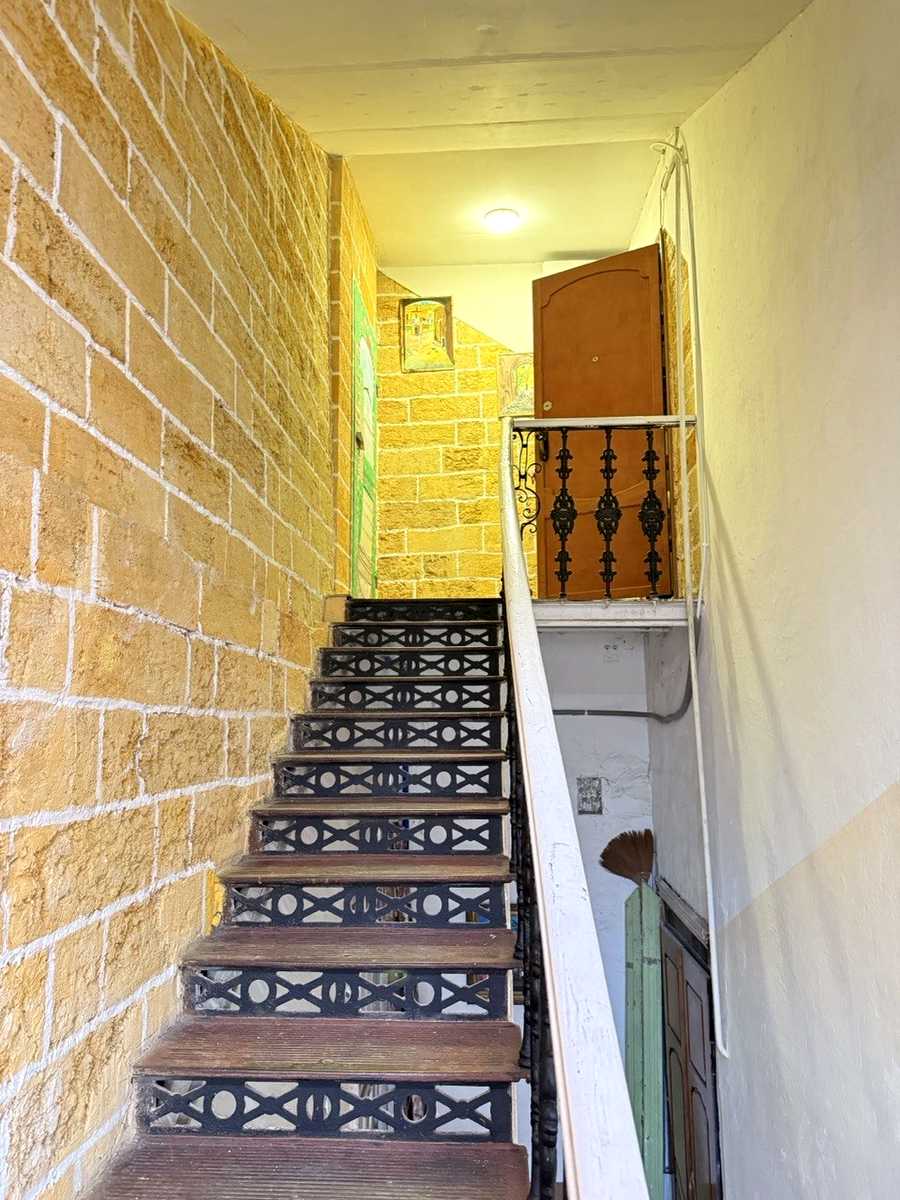 1875302149902160