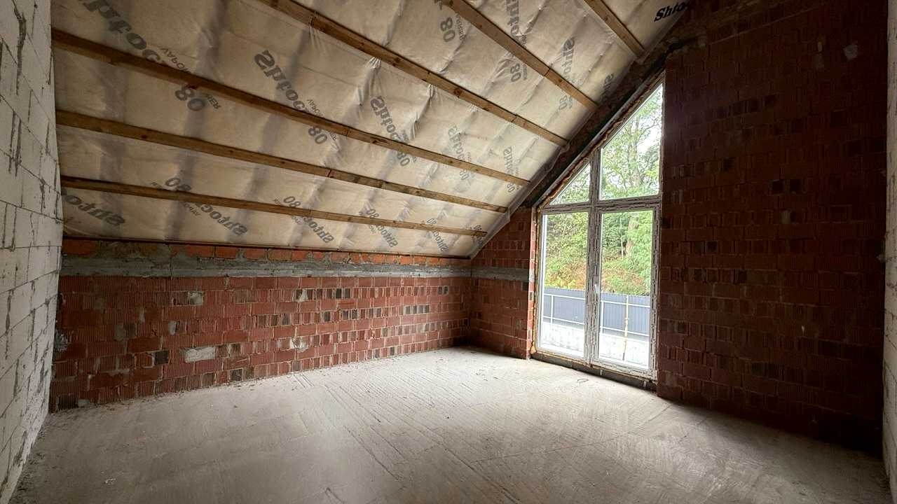 1875303591883829