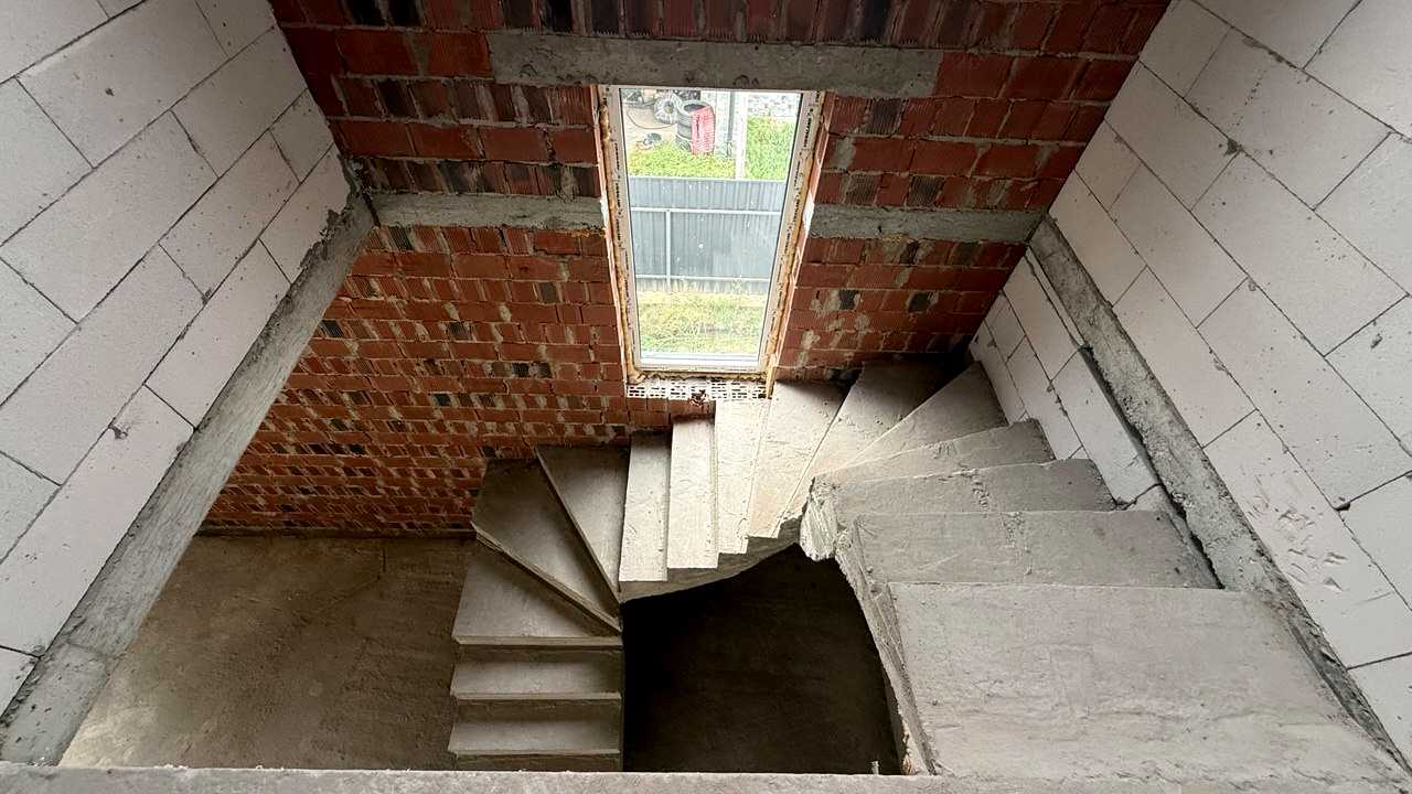 1875303591884477