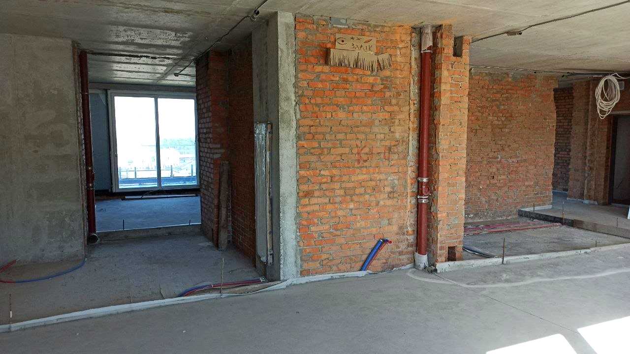1875303672748018