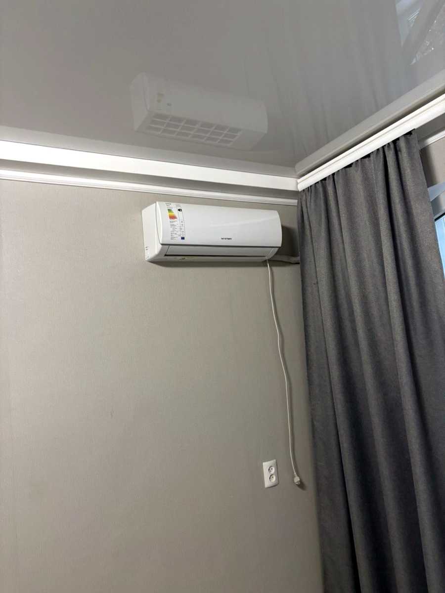 1875303684338436