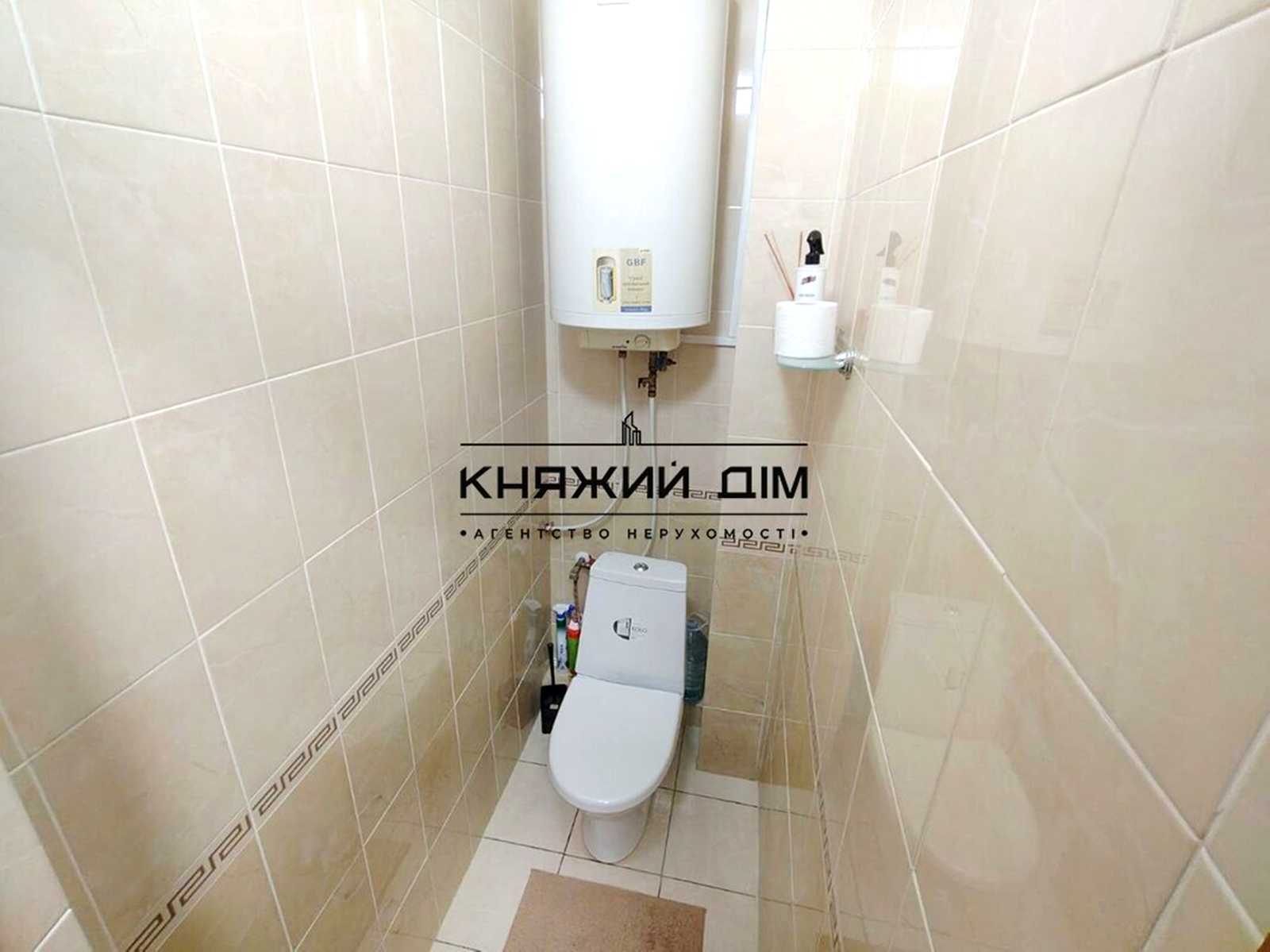 1875305673697041