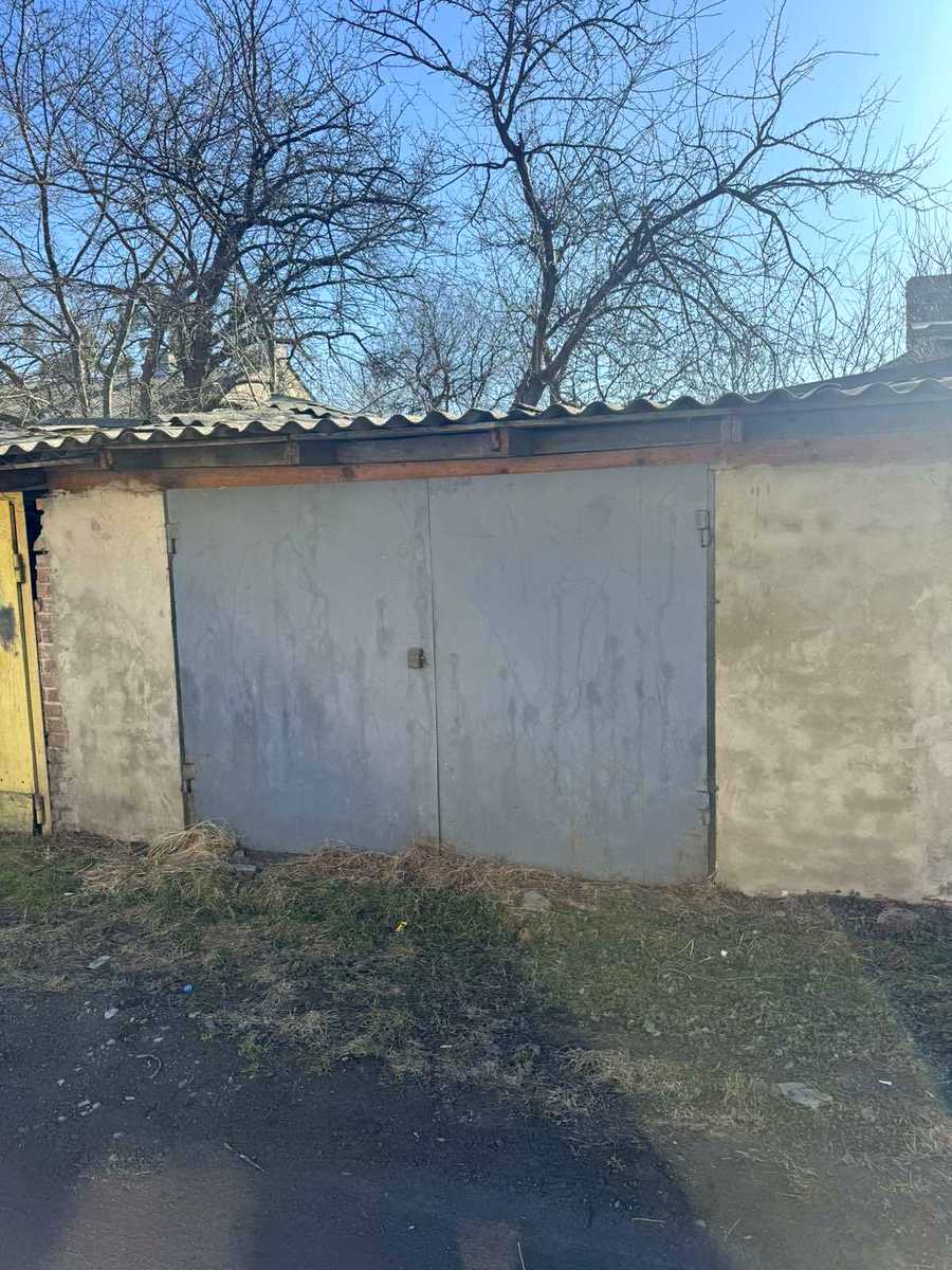 1875310728015892