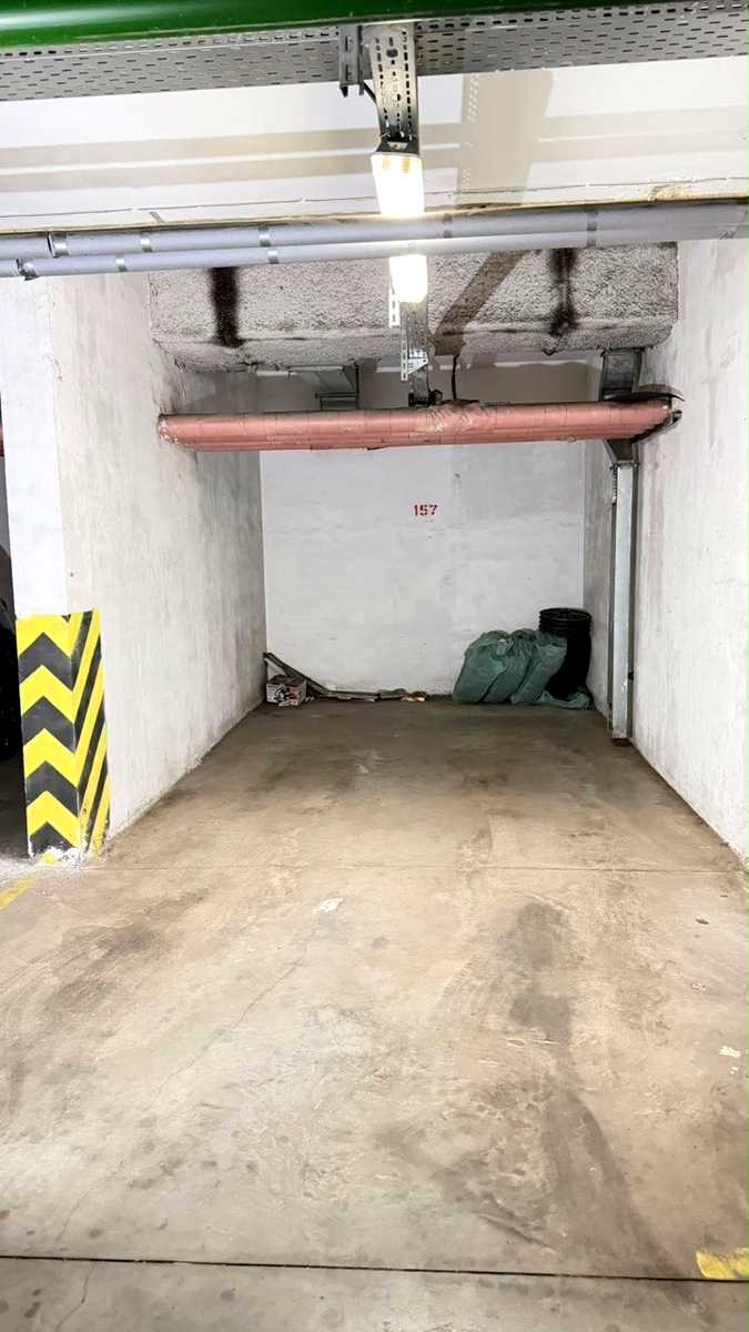 1875312119280643