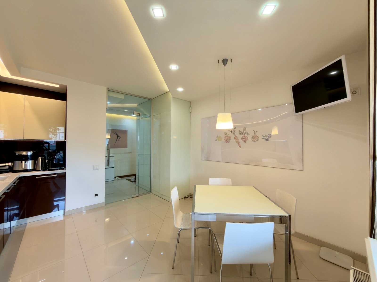 1875314377746920