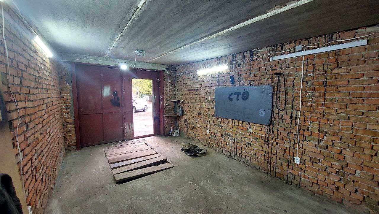1875314892526942