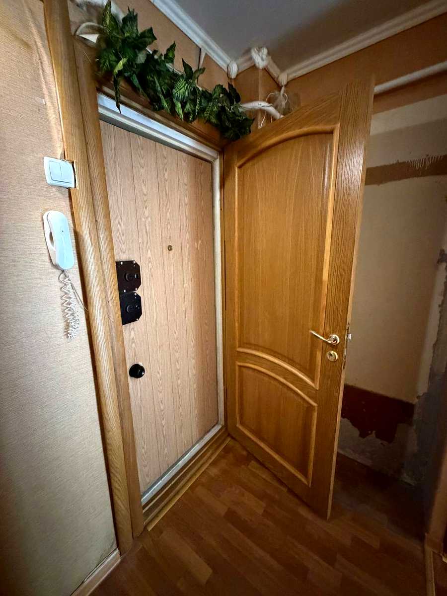 1875315845899327
