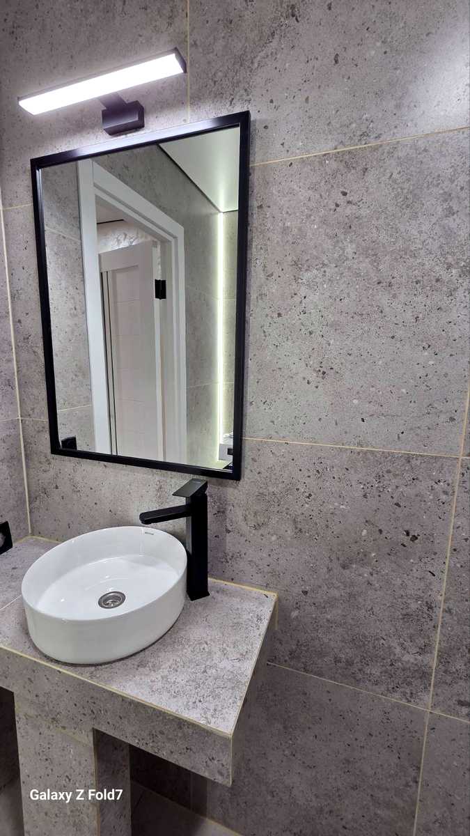 1875317997842549.jpg