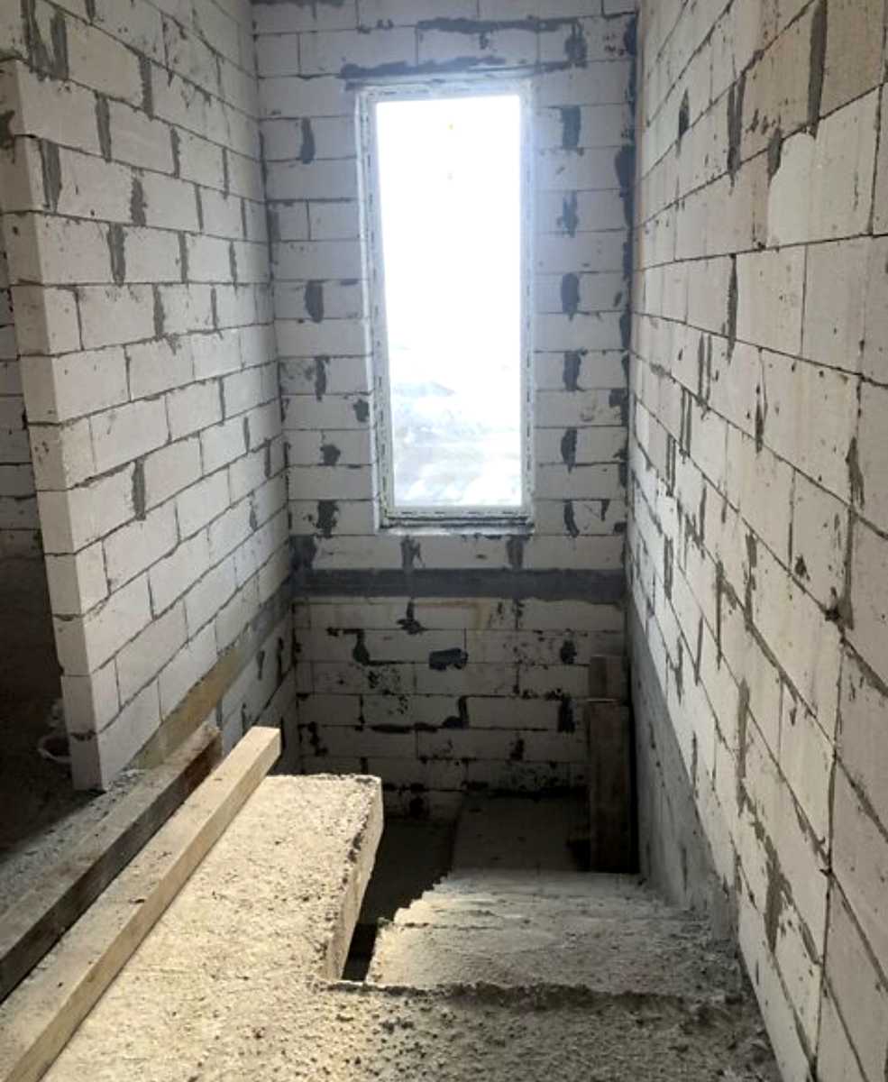 1875322683925385