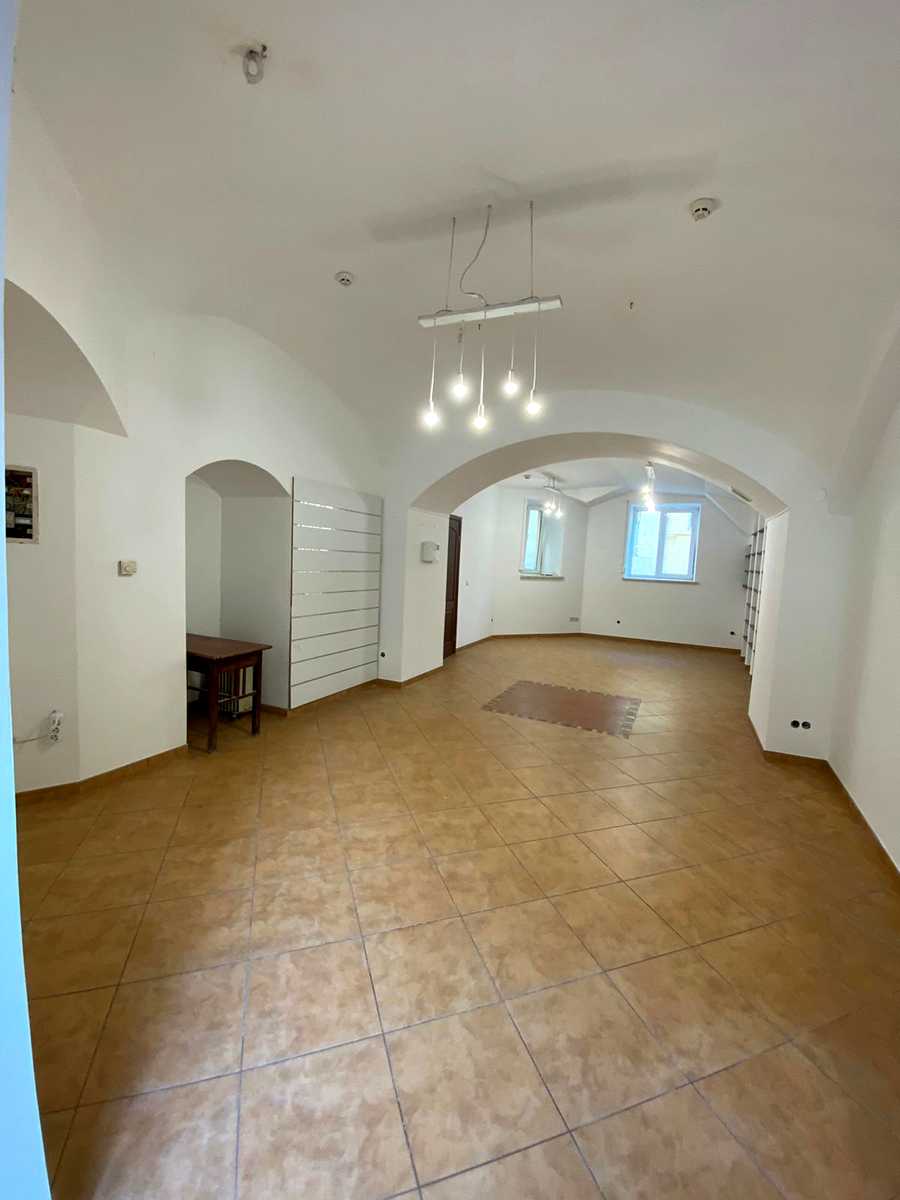 1875324655942269