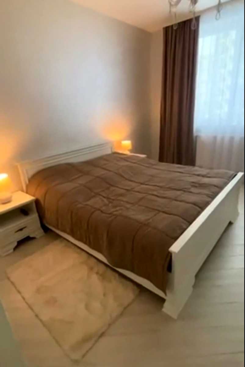 1875326889035764