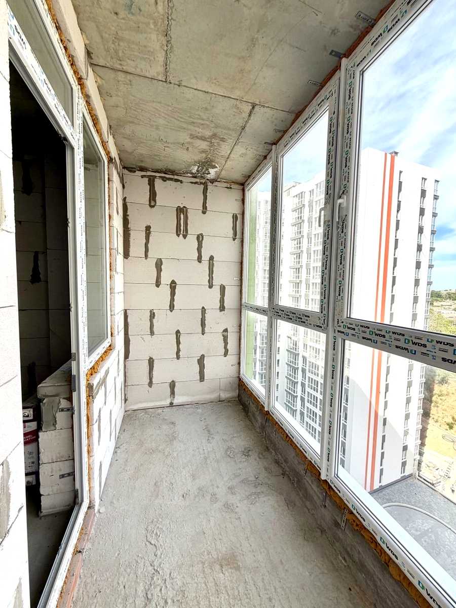 1875327093857616