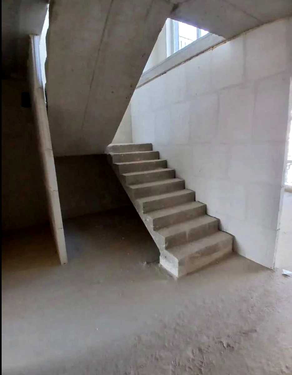 1875328095519756