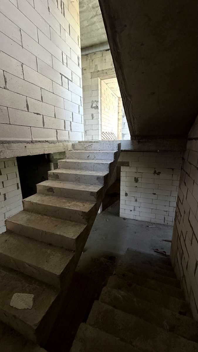 1875328177703295