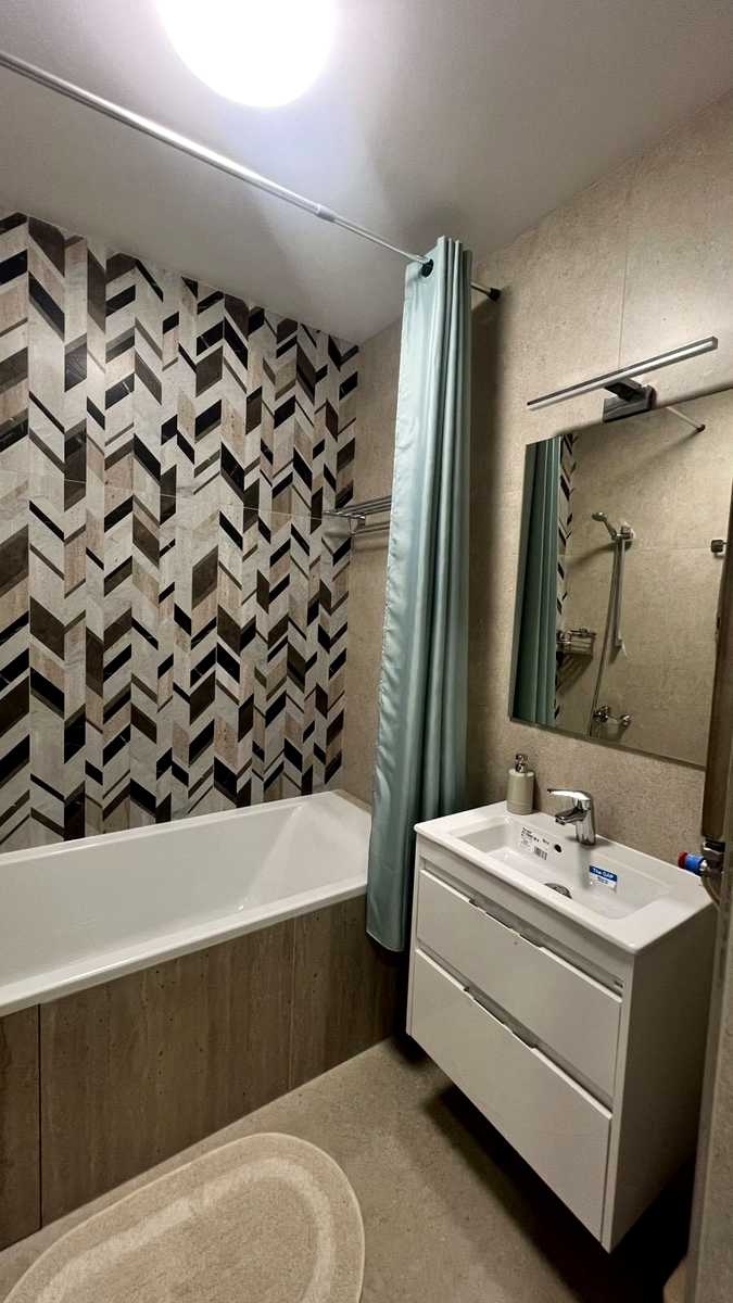 1875329960721648
