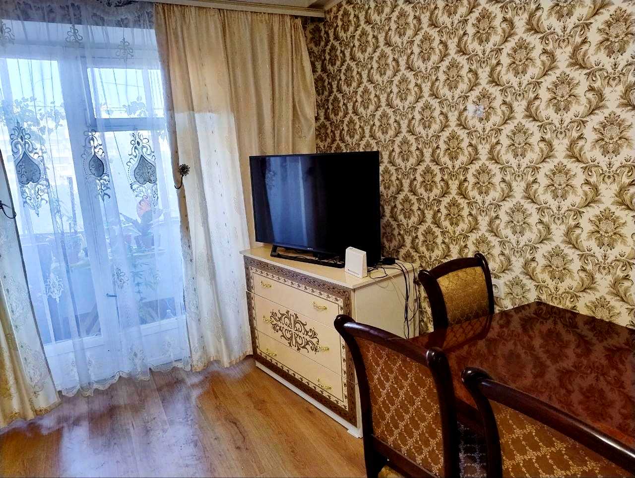 1875330630279529