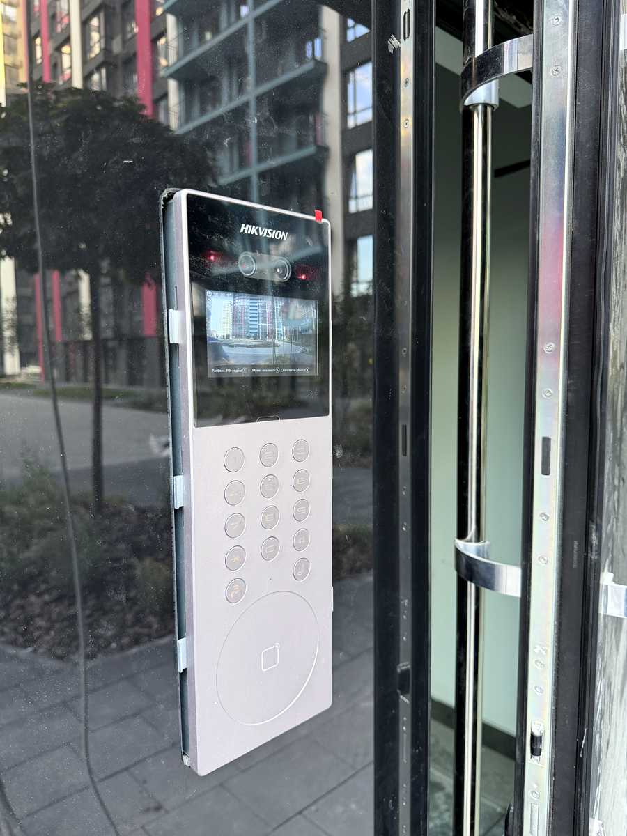 1875331896115500