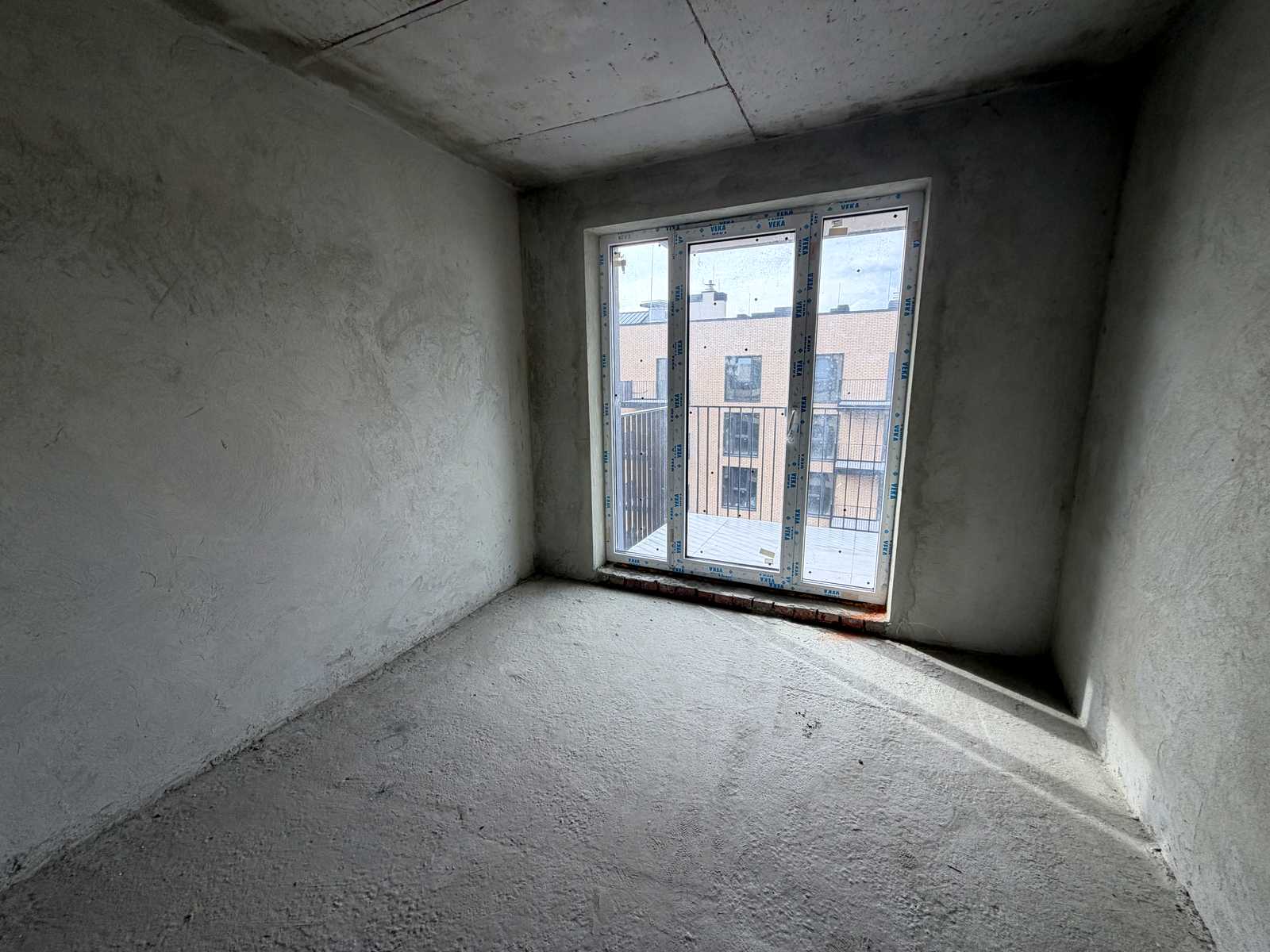 1875332686238315