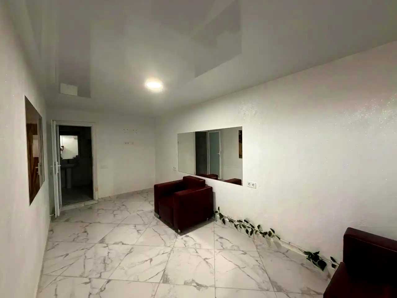 1875332900880562