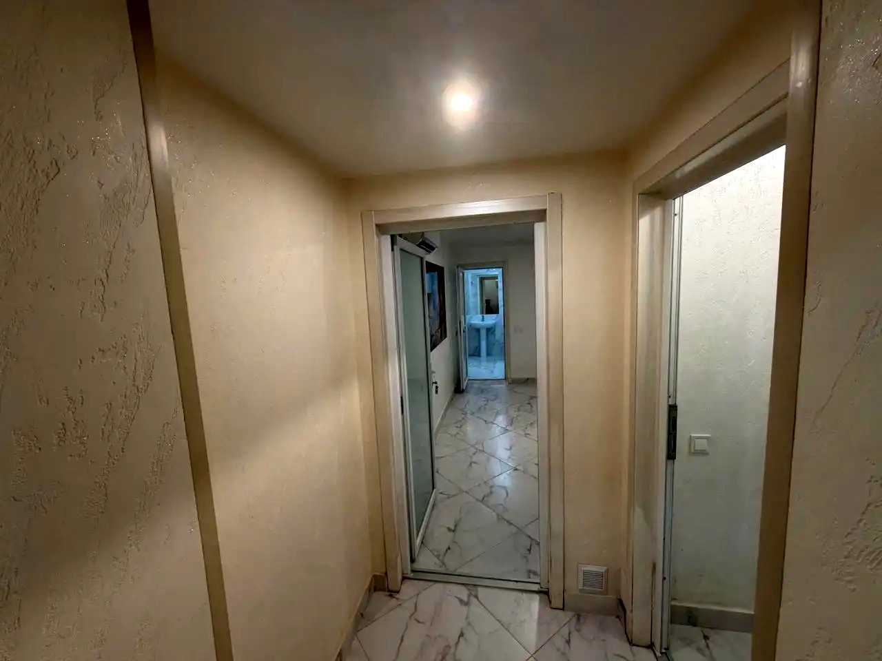 1875332900891197