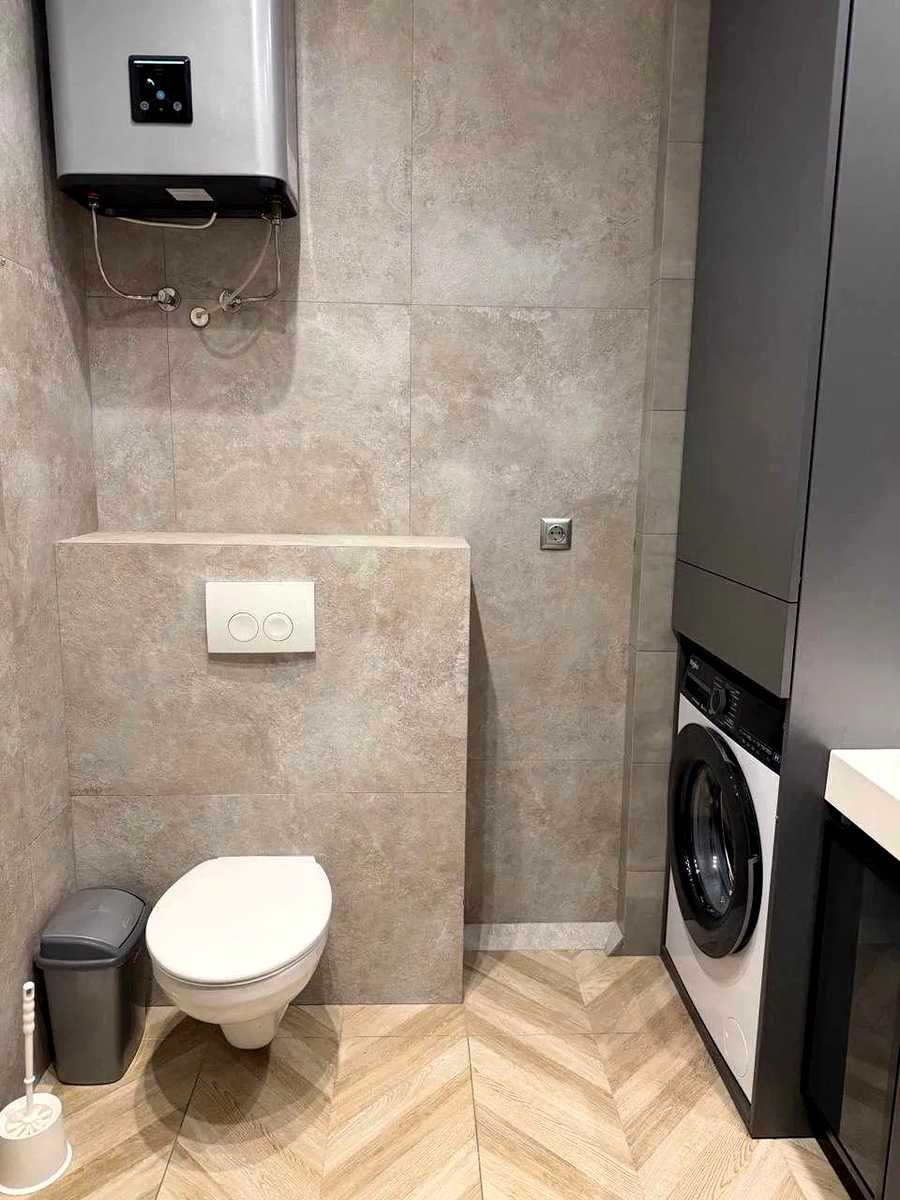 1875337906869078