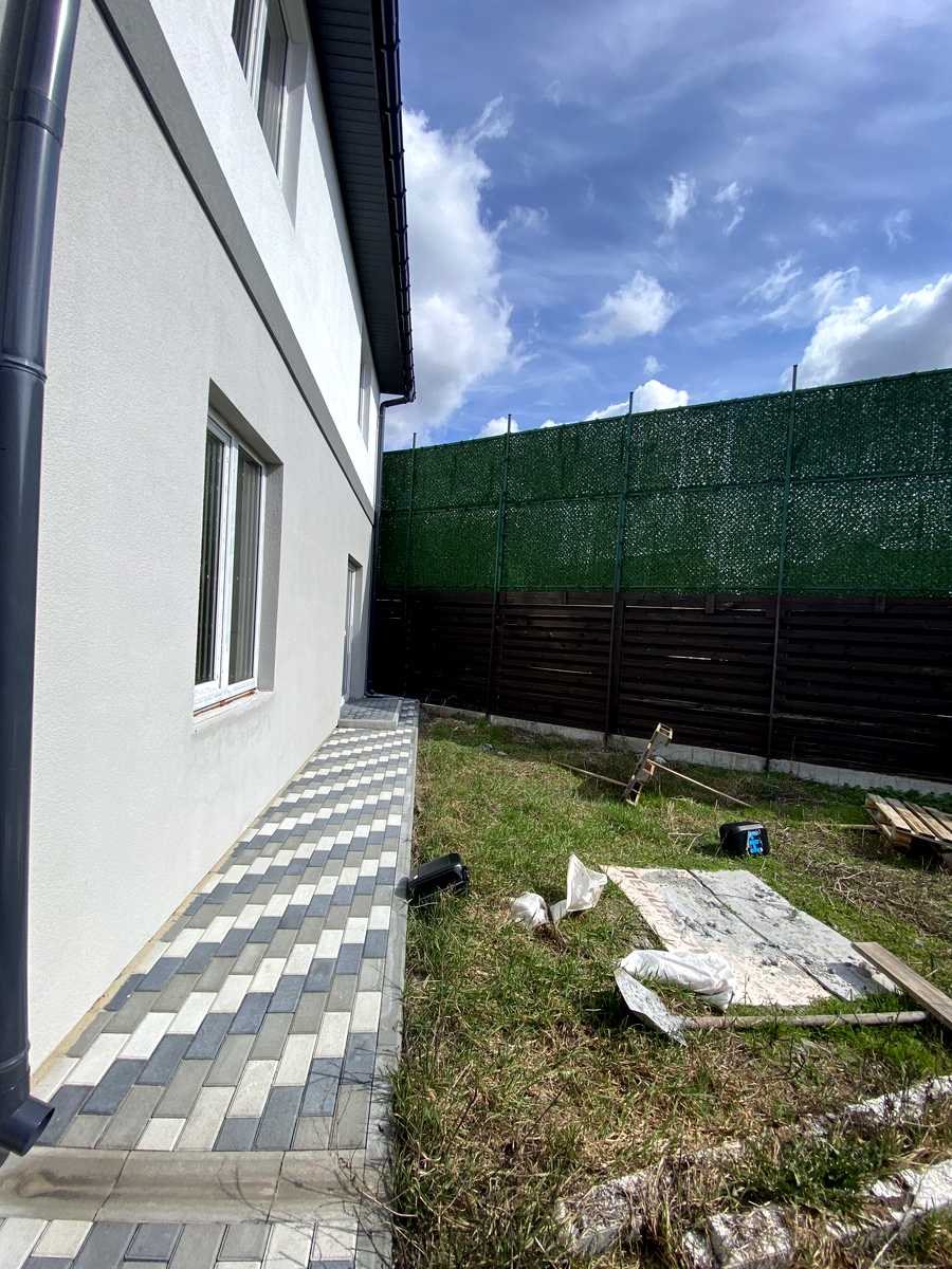 1875339143228209